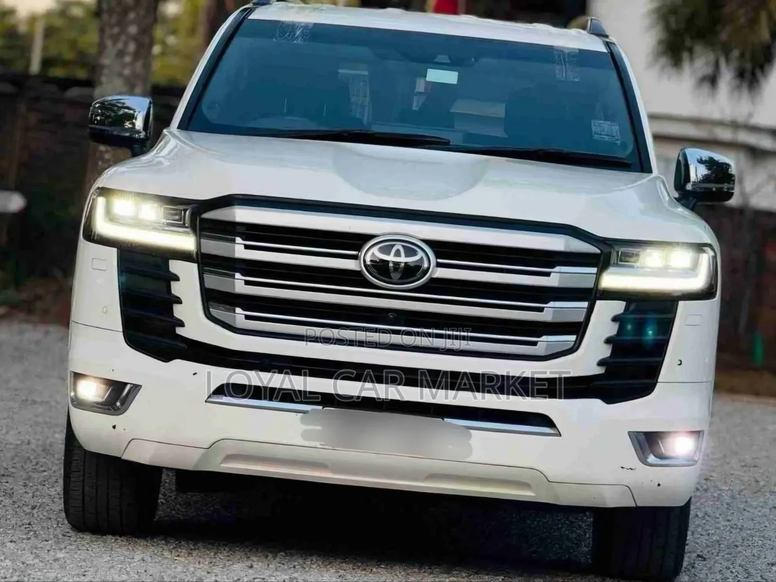Toyota Land Cruiser 2022 White