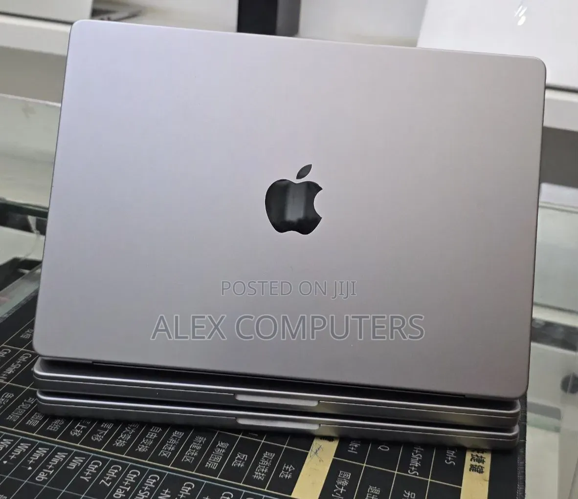New Laptop Apple MacBook Pro 2021 M1 32GB Apple M1 Pro SSD 512GB