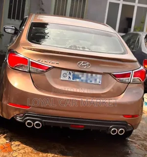 Hyundai Elantra 2015 Orange