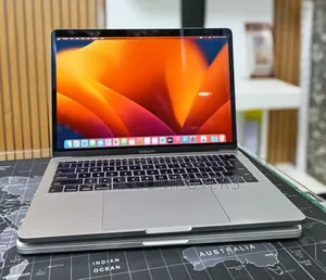 New Laptop Apple MacBook 16GB Intel Core i5 SSD 256GB