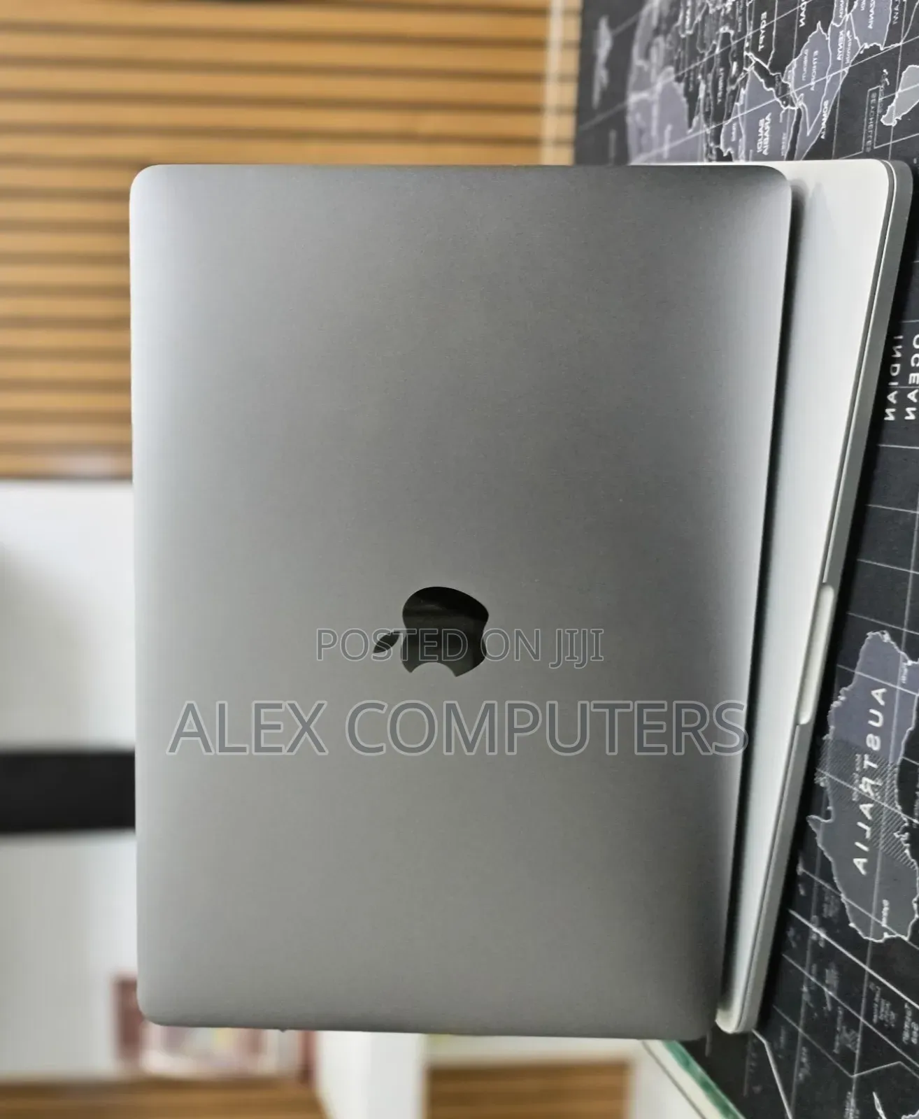 New Laptop Apple MacBook 16GB Intel Core i5 SSD 256GB
