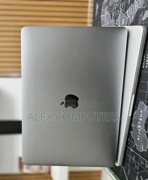 New Laptop Apple MacBook 16GB Intel Core i5 SSD 256GB