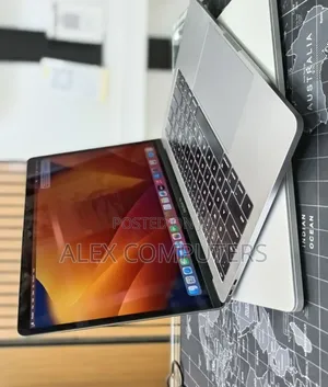 New Laptop Apple MacBook 16GB Intel Core i5 SSD 256GB