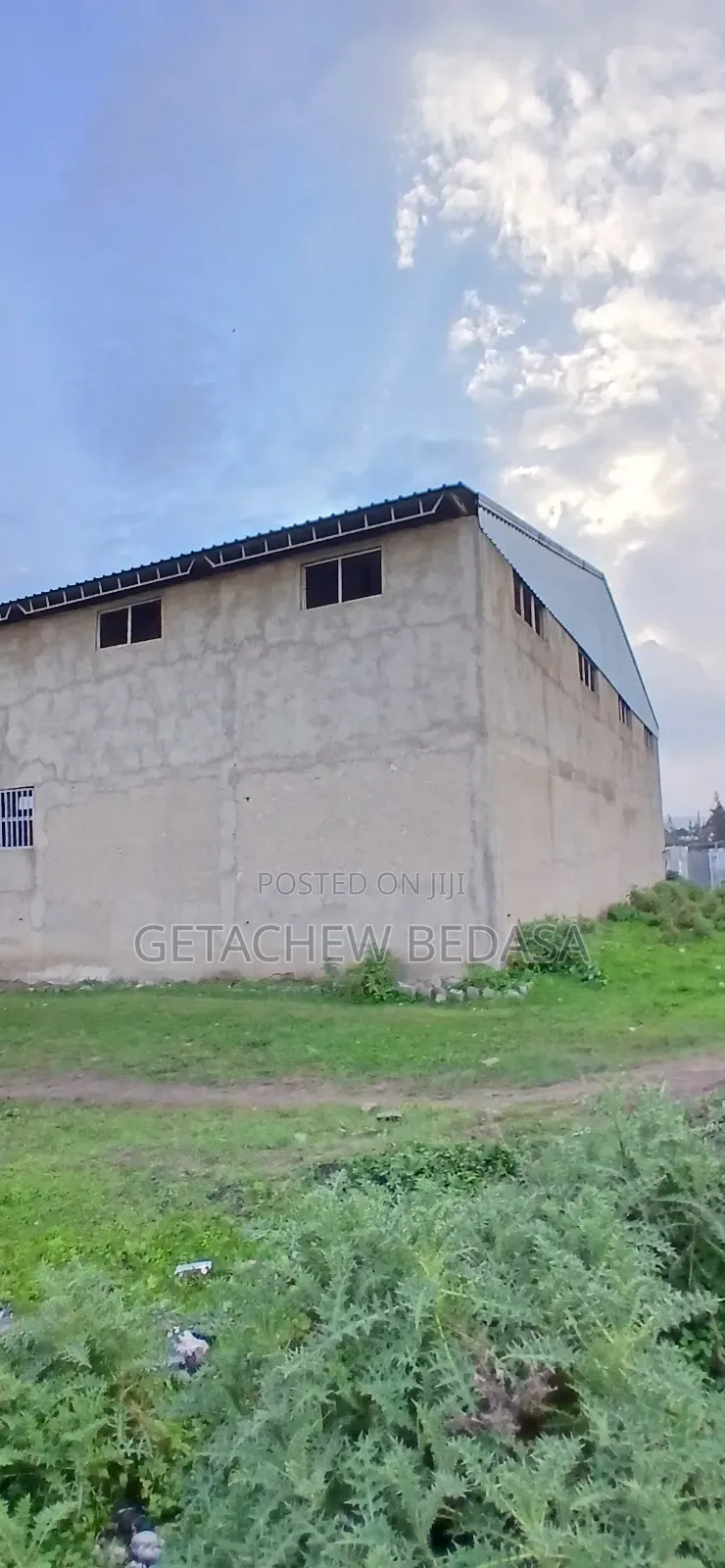 Warehouse for Sale (የሚሸጥ መጋዘን)