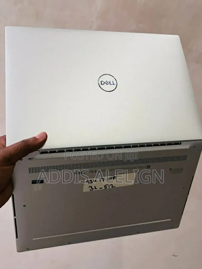 New Laptop Dell XPS 13 9310 32GB Intel Core i7 SSD 512GB