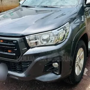 Toyota Hilux 2019 Black