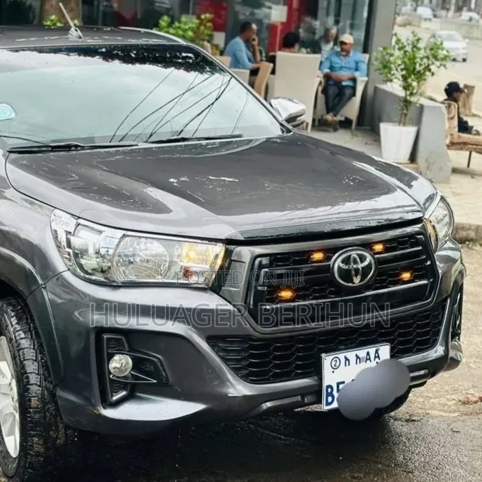 Toyota Hilux 2019 Black