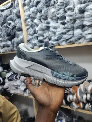 Premium Hoka Mafate X Trail Sneakers
