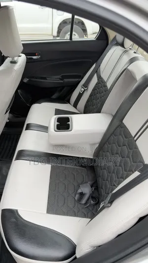Suzuki Dzire 2022 Silver