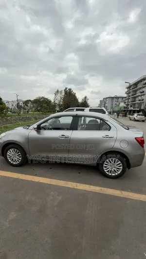 Suzuki Dzire 2022 Silver