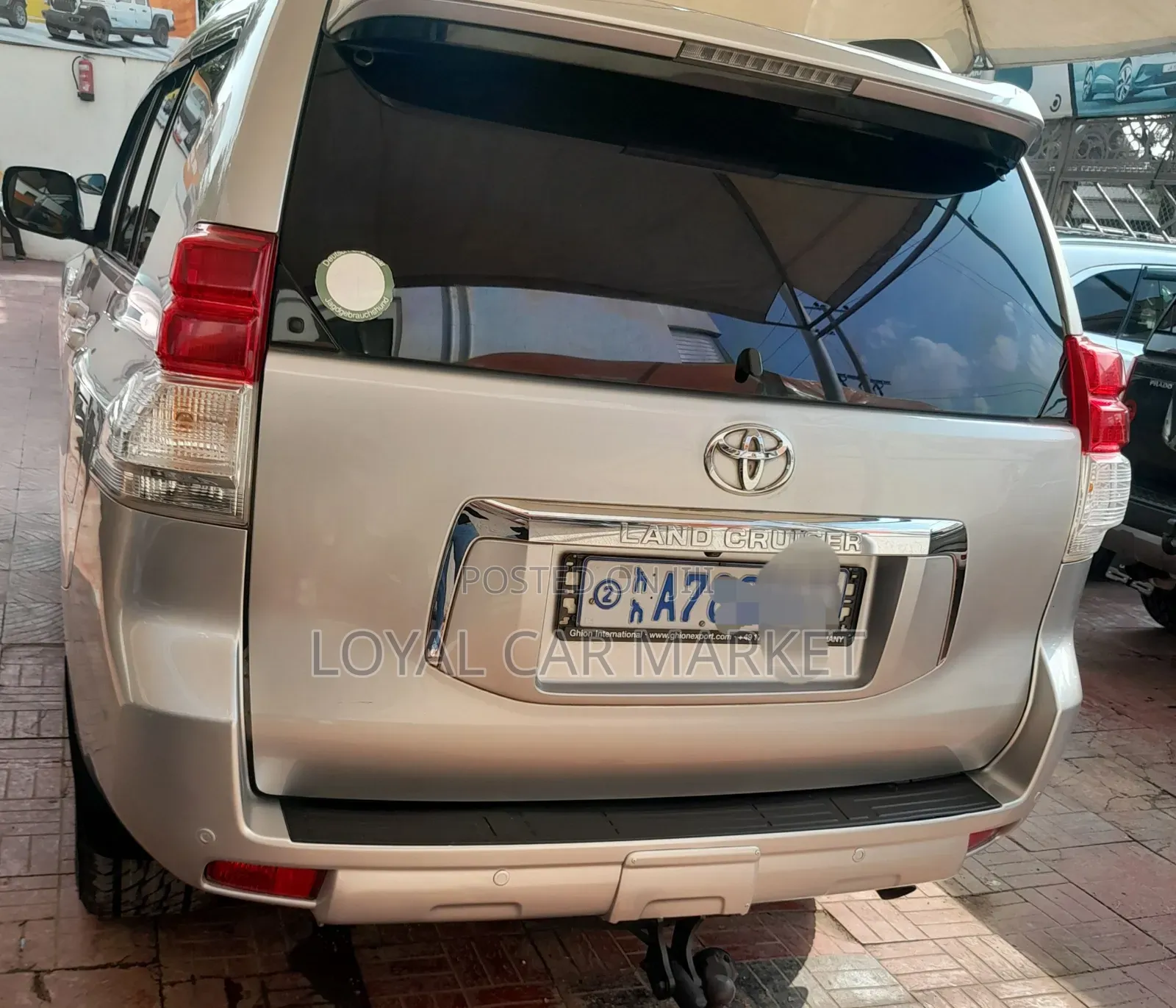 Toyota Land Cruiser Prado 2011 Silver
