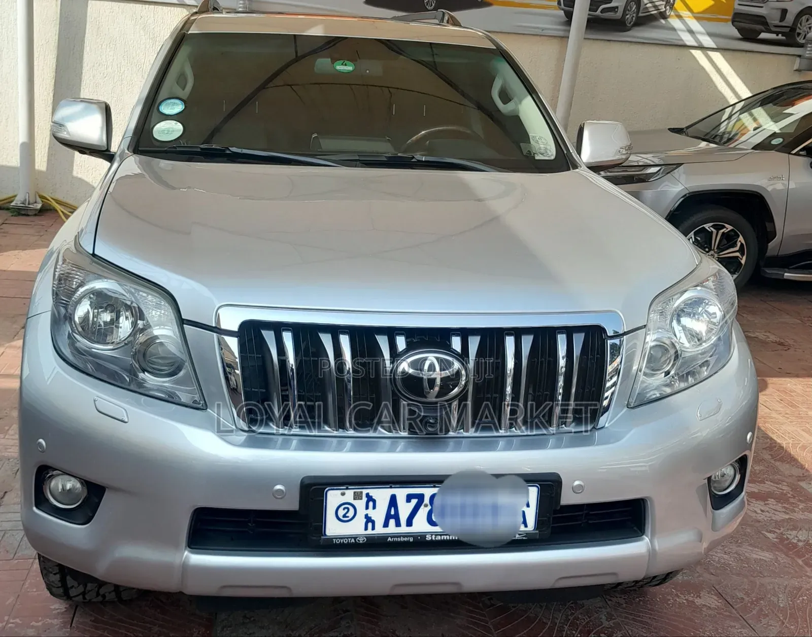 Toyota Land Cruiser Prado 2011 Silver
