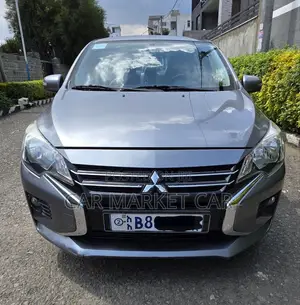 Mitsubishi Attrage 2021 Silver