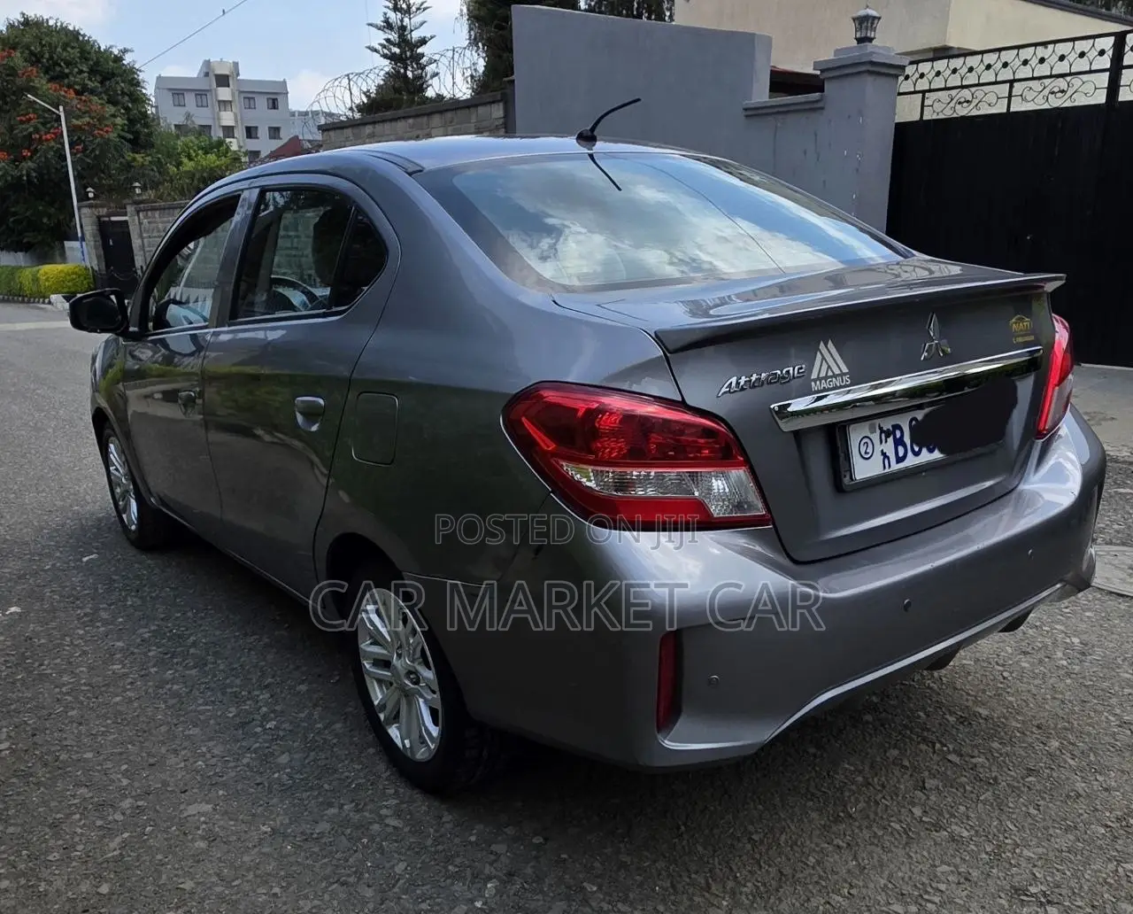 Mitsubishi Attrage 2021 Silver