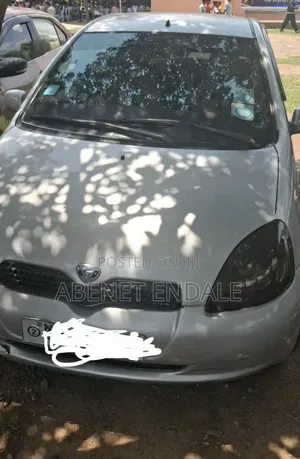 Toyota Vitz 2001 Gray