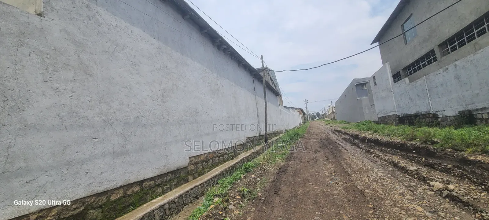 6ሺ ካሬ መጋዘን የሚሸጥ በቃሊቲ አከባቢ