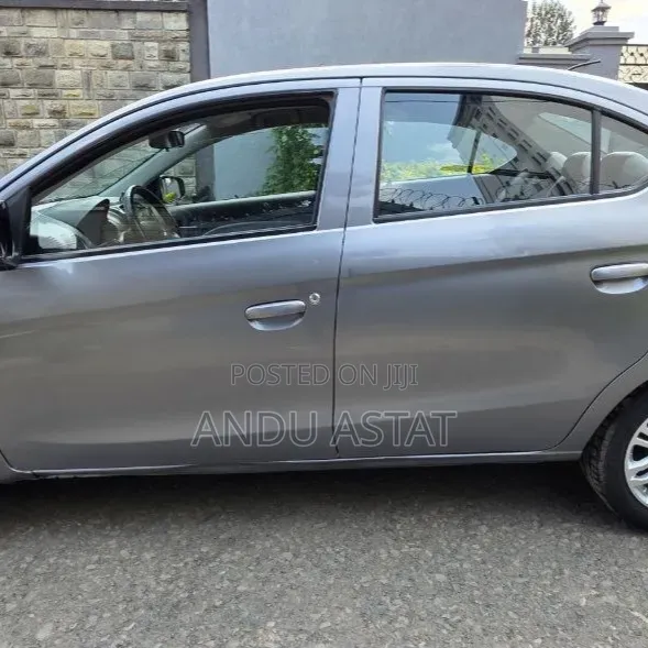 Mitsubishi Attrage 2021 Gray
