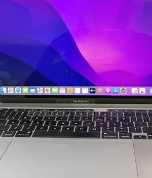 New Laptop Apple MacBook Pro 2018 32GB Intel Core i7 SSD 2T