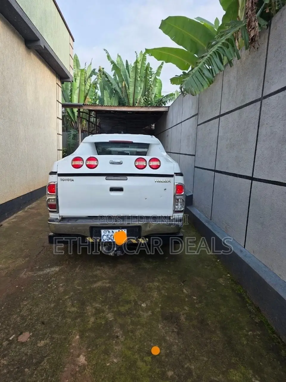 Toyota Hilux 2011 White