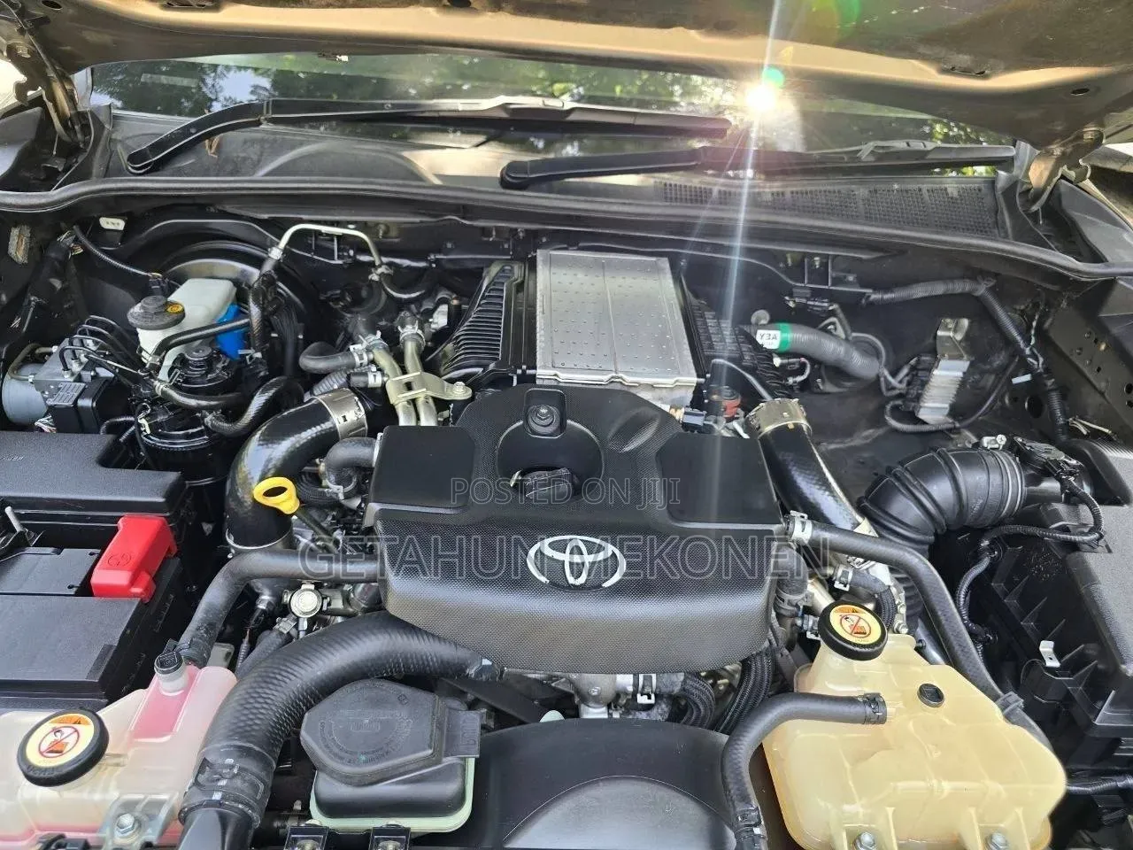 Toyota Hilux 2021 White