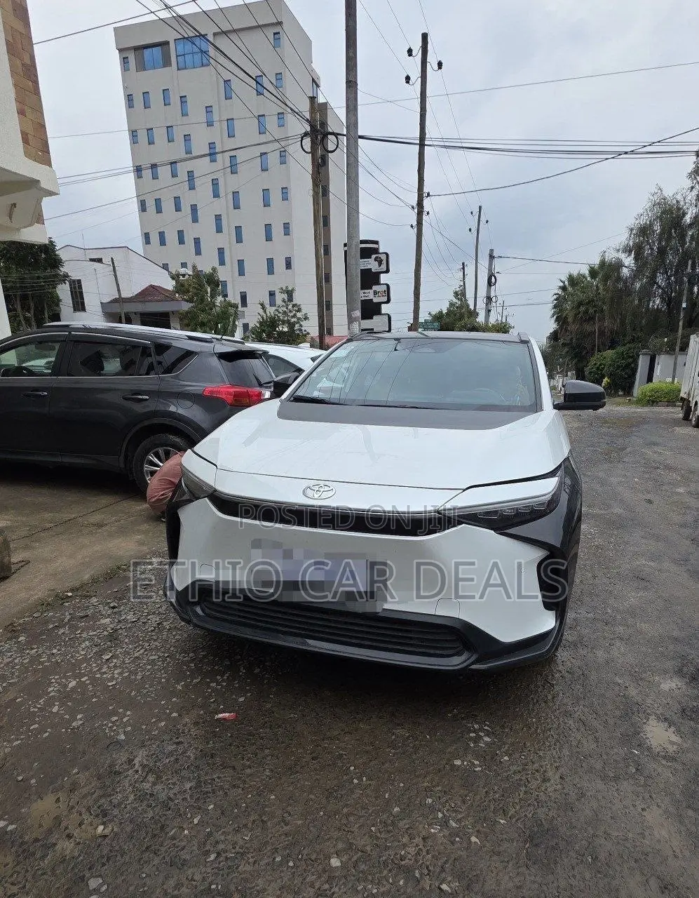 Toyota bZ4X 2024 White