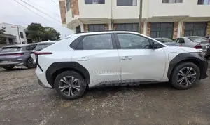 Toyota bZ4X 2024 White