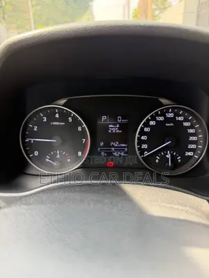 Hyundai Elantra 2017 Silver