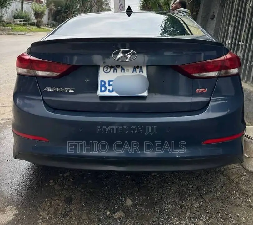 Hyundai Avante 2017 Blue