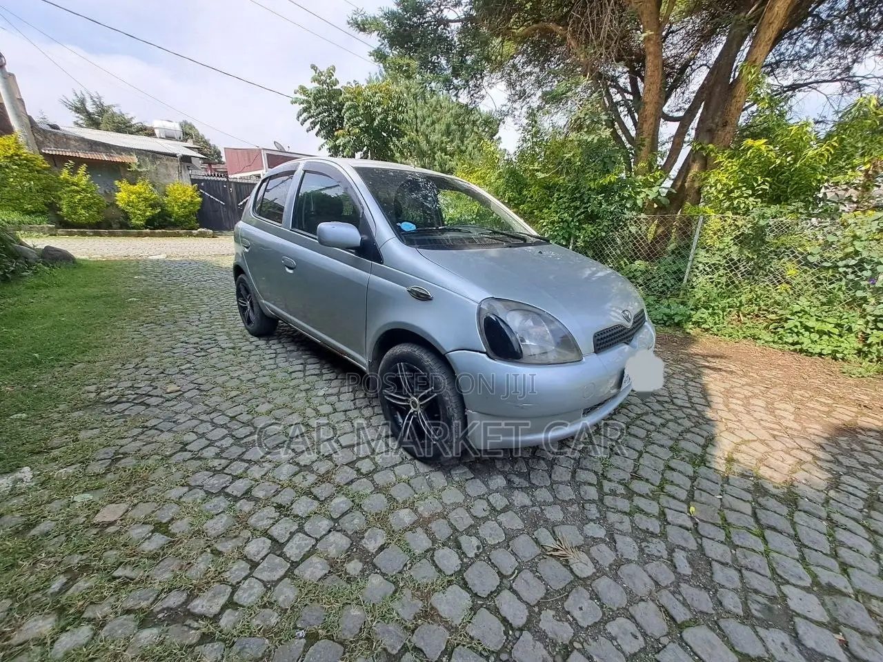 Toyota Vitz 1.0 FWD 5dr 2001 Silver