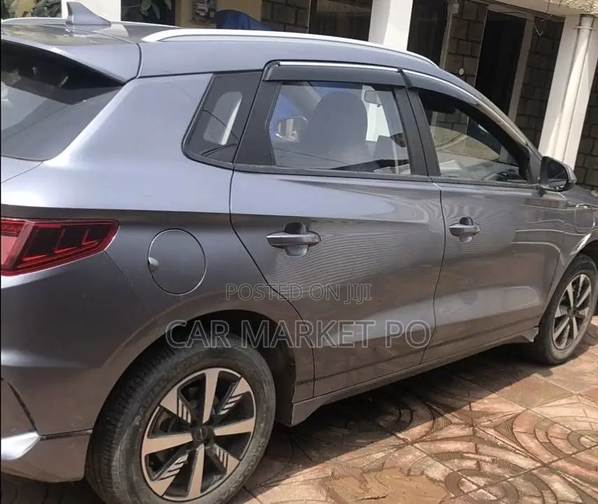 BYD E2 43 kWh 94 hp FWD 2025 Gray
