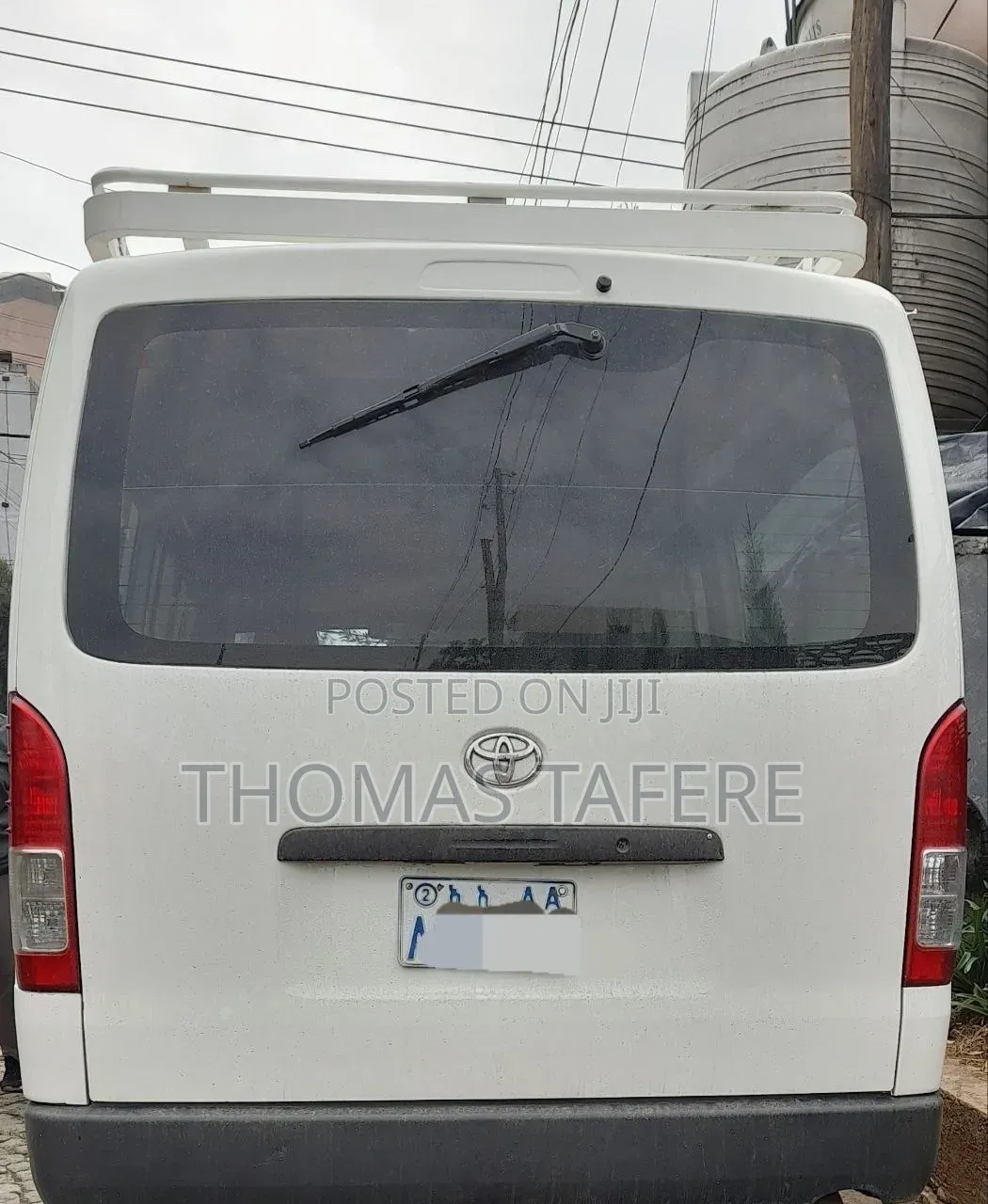 Toyota HiAce 2011 White