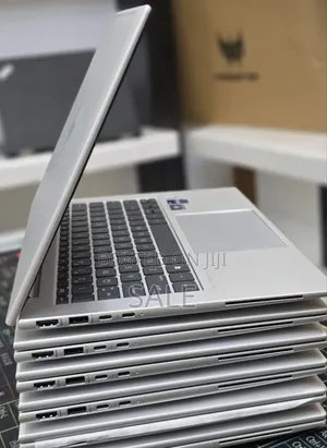 New Laptop HP EliteBook 840 G9 16GB Intel Core i7 SSD 512GB