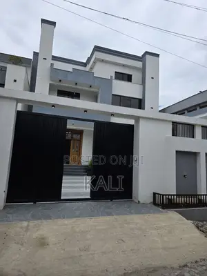 Furnished 7bdrm House in Yeka for sale