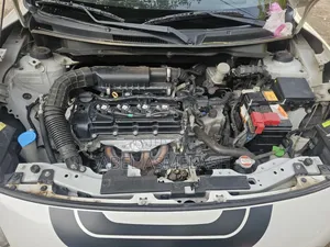 Suzuki Swift 2021 White