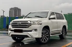 Toyota Land Cruiser 2012 White