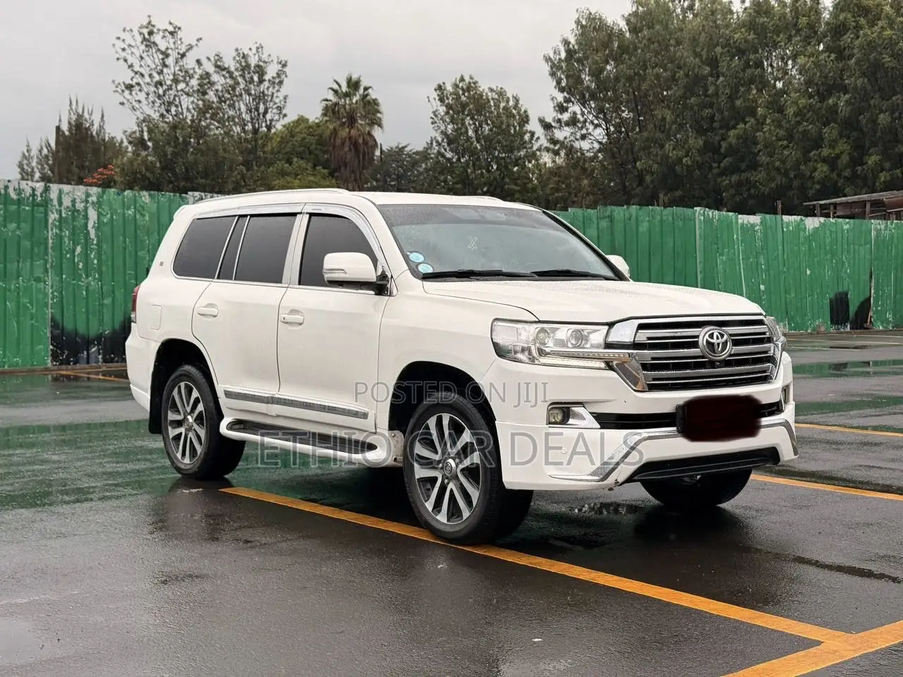 Toyota Land Cruiser 2012 White
