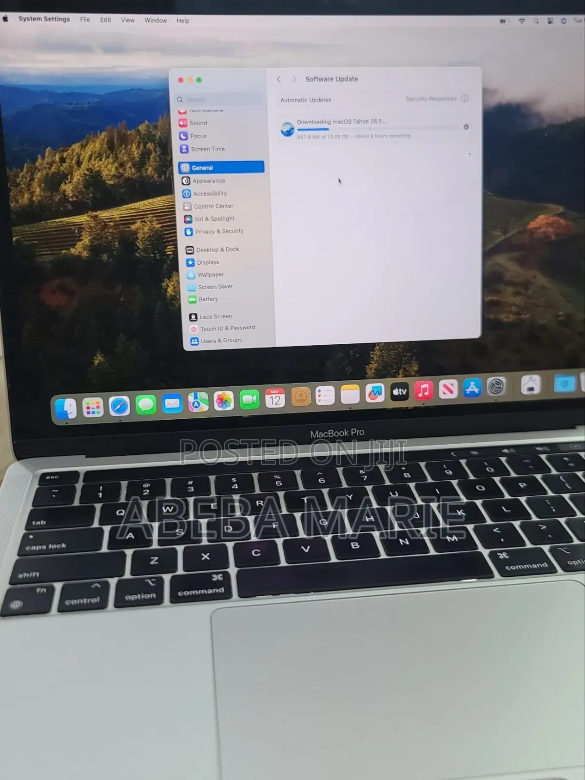New Laptop Apple MacBook Pro 2020 M1 16GB Apple M1 SSD 256GB