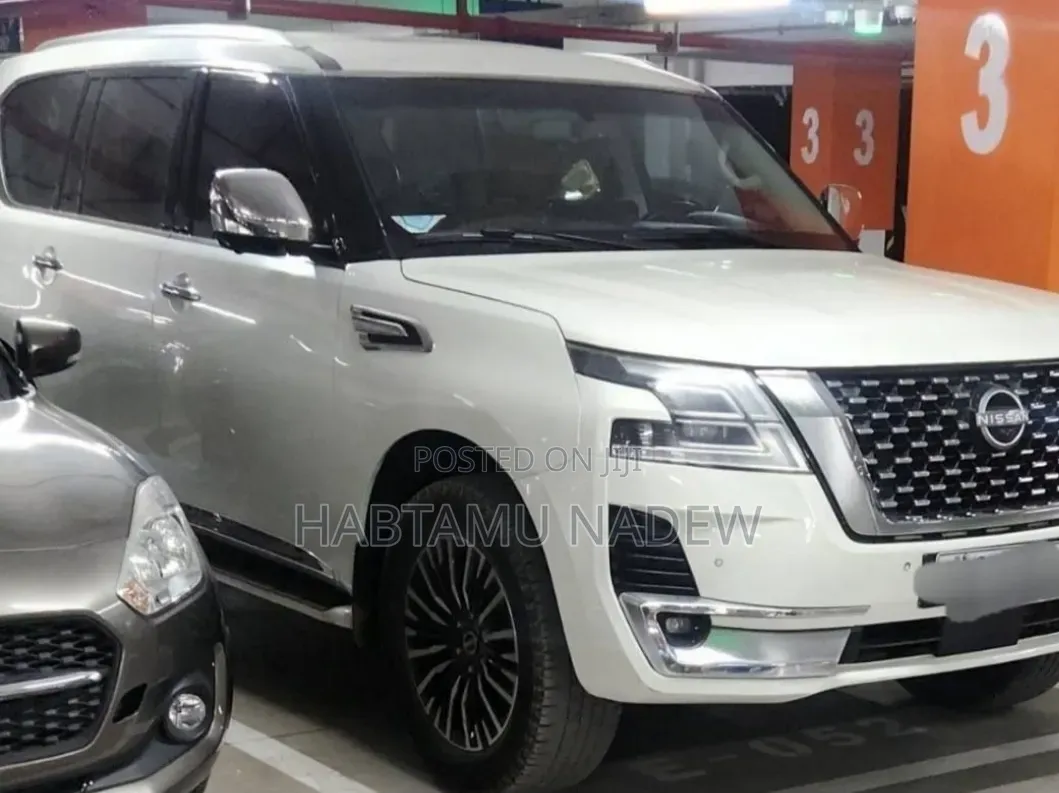 Nissan Patrol 2017 White