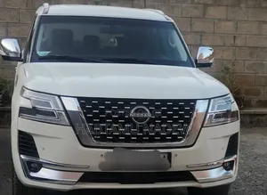 Nissan Patrol 2017 White