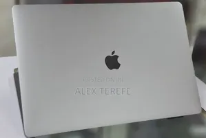 New Laptop Apple MacBook Pro 2019 64GB Intel Core i9 SSD 512GB