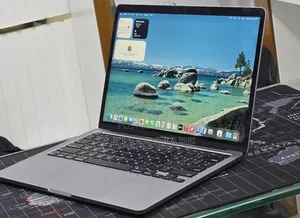 New Laptop Apple MacBook Pro 2022 M2 16GB Apple M2 SSD 512GB