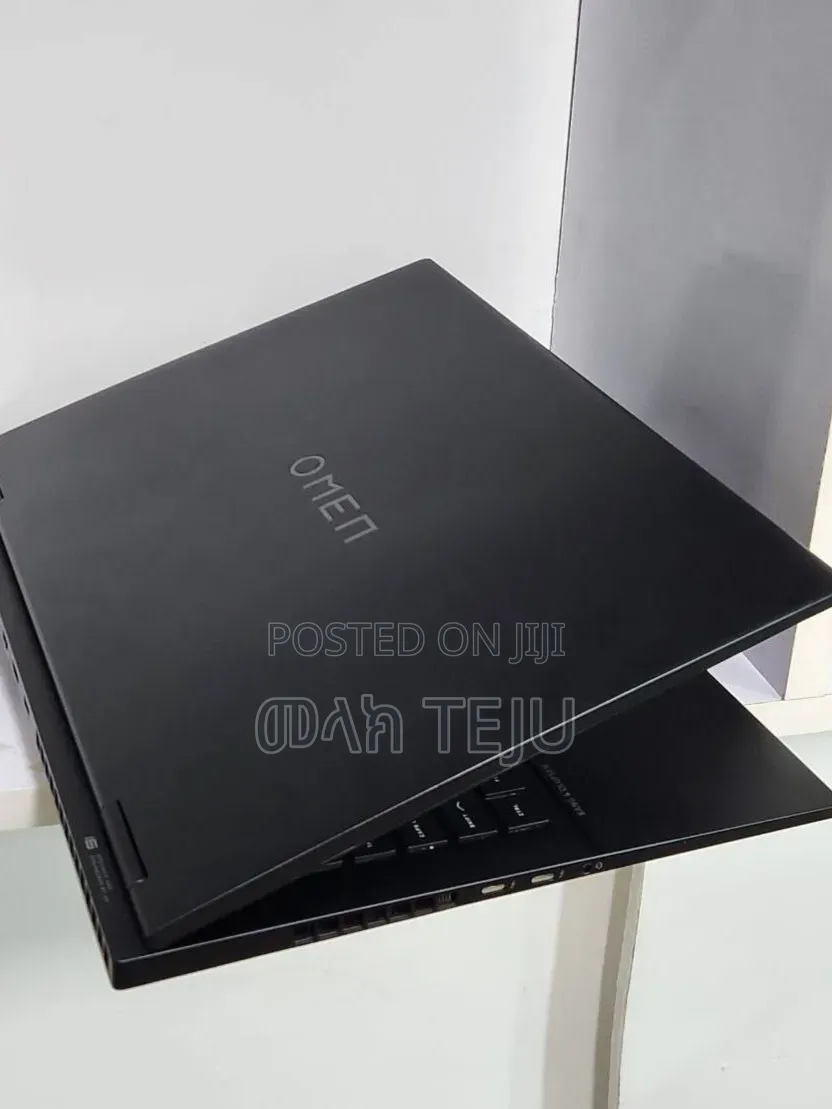 New Laptop HP Omen 15 16GB Intel Core i9 SSD 1T