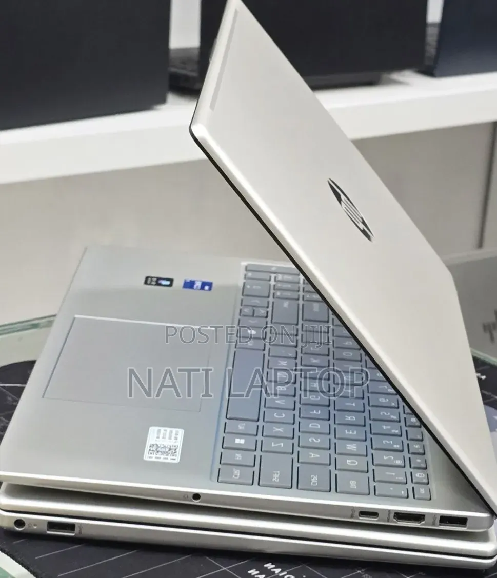 New Laptop HP Stream Notebook 16GB Intel Core i7 SSD 1T