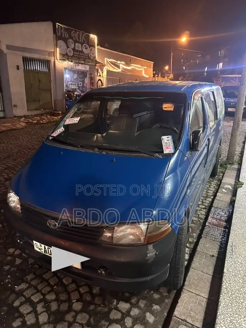 Toyota HiAce 2007 Blue