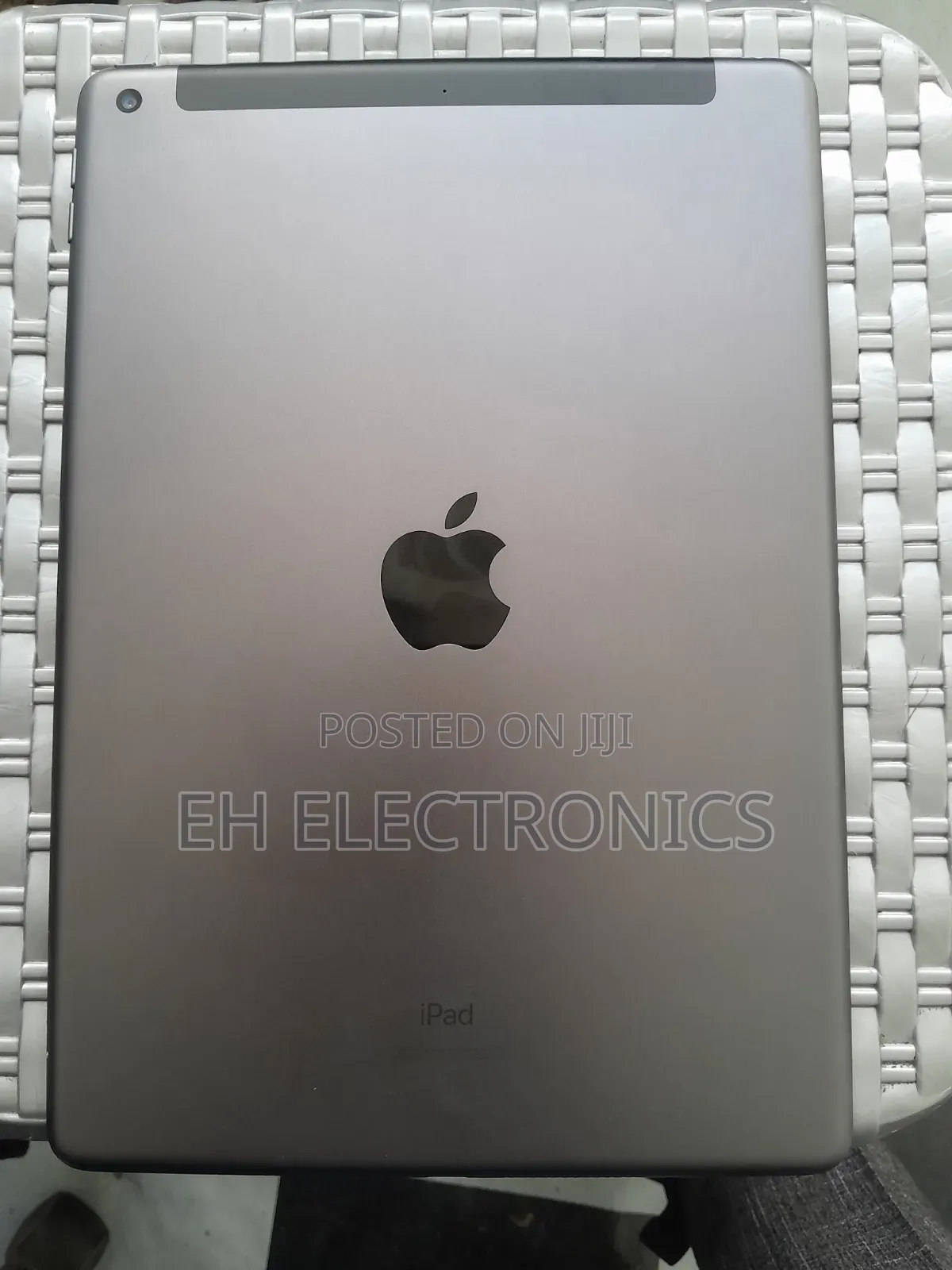 New Apple iPad 10.2 (2021) 64 GB Gray
