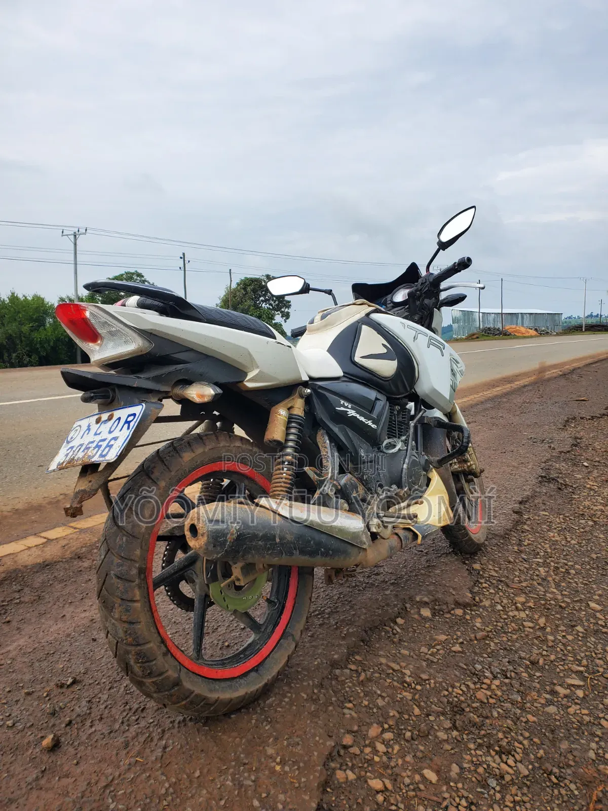 New TVS Apache 180 RTR 2015 White