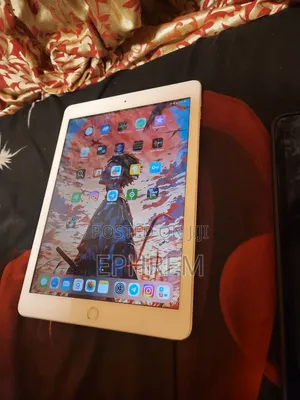 Apple iPad 5 (2022) 32 GB Silver