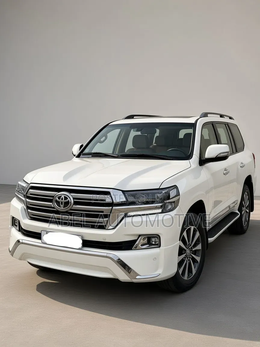 Toyota Land Cruiser 2012 White