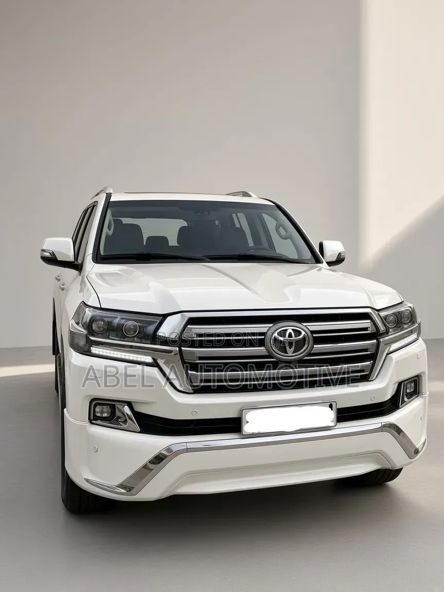 Toyota Land Cruiser 2012 White
