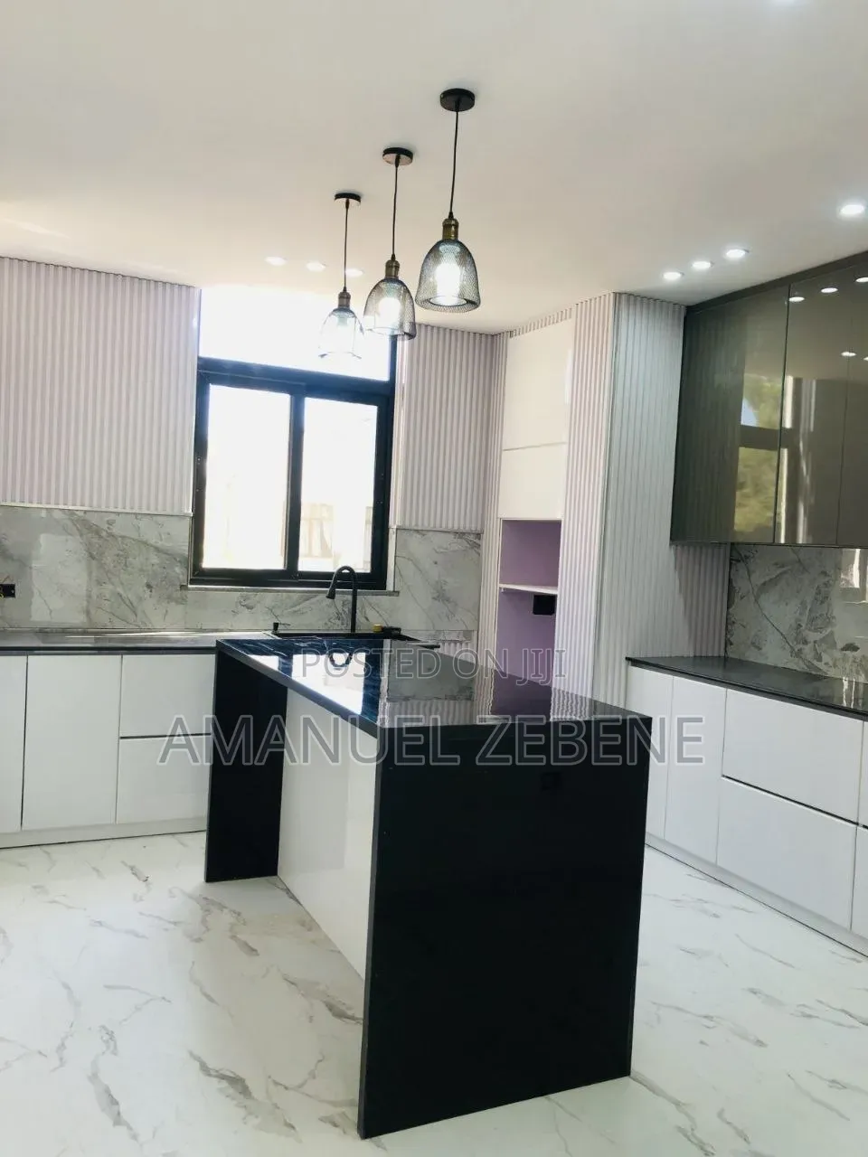 Furnished 5bdrm House in Bole for sale